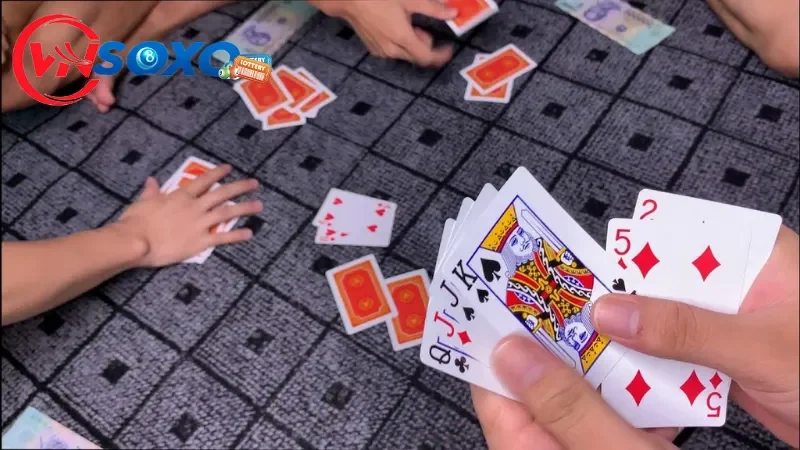 Quy tắc chia bài trong game bài Sâm và chuẩn bị ván chơi